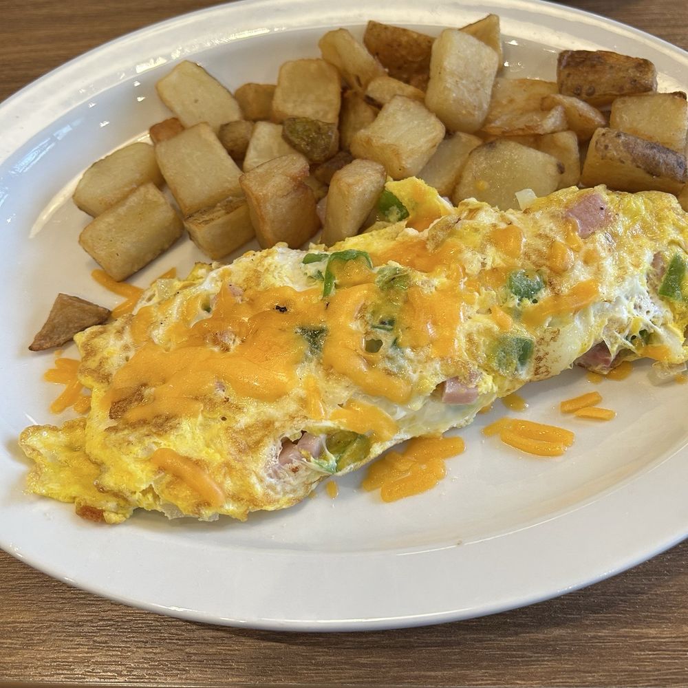 Stacked - Western omelette - Breakfast & Brunch Near Me - Wasaga Beach, Ontario Stacked - Western omelette - Breakfast & Brunch Near Me - Wasaga Beach, Ontario