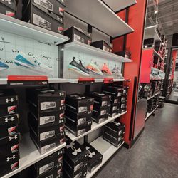 Under Armour Factory House - Aisles of shoes
