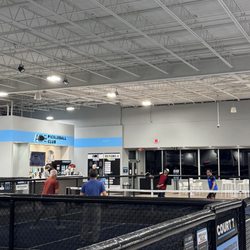 Ace Pickleball Club - Des Plaines - Front area
