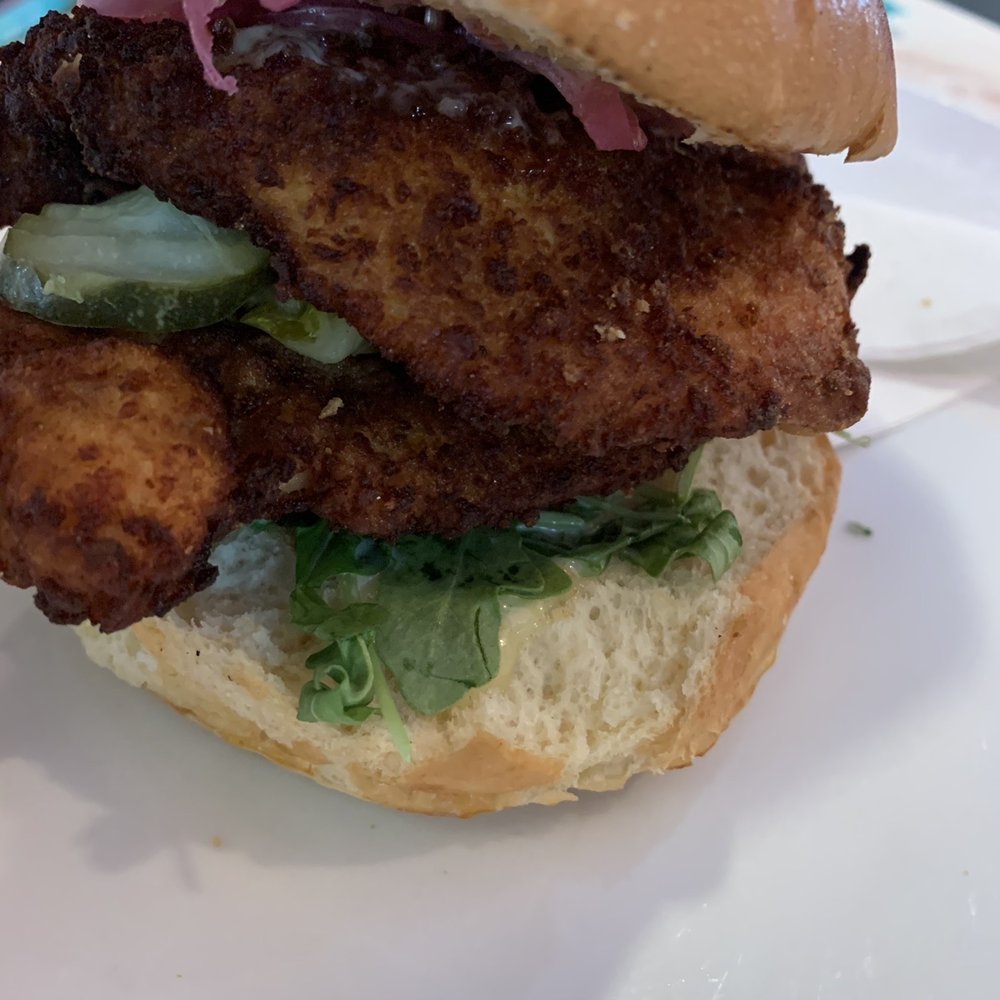 Silver Diner - Chicken Sandwich, tastes better than this picture does justice. It's crispy :-) - Diners Near Me - Greenbelt, Maryland Silver Diner - Chicken Sandwich, tastes better than this picture does justice. It's crispy :-) - Diners Near Me - Greenbelt, Maryland