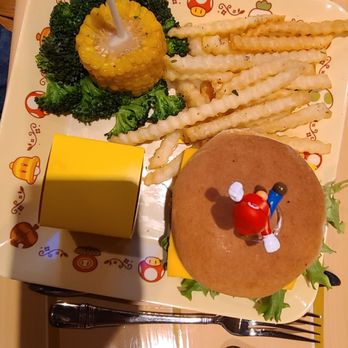 Toadstool Cafe - Kids meal - Cafes Near Me - Universal City, California Toadstool Cafe - Kids meal - Cafes Near Me - Universal City, California