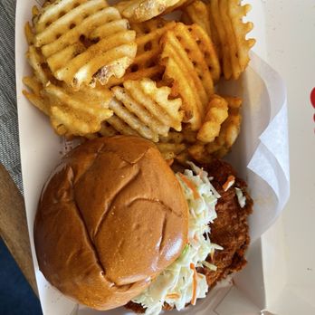 Clyde's Hot Chicken - Clyde's Original Combo - Chicken Shop Near Me - Fullerton, California Clyde's Hot Chicken - Clyde's Original Combo - Chicken Shop Near Me - Fullerton, California