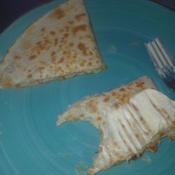 Taqueria Mexicana El Tarazco - Chicken quesadilla