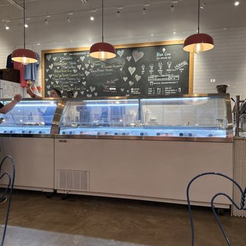 Blue Cow Ice Cream - Order area - Ice Cream & Frozen Yogurt Near Me - Virginia Beach, Virginia Blue Cow Ice Cream - Order area - Ice Cream & Frozen Yogurt Near Me - Virginia Beach, Virginia