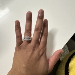 Jared's Galleria of Jewelry - Emerald cut diamond ring with wedding band