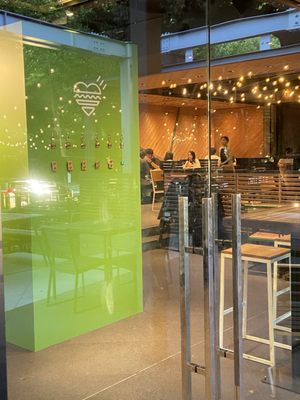 SHAKE SHACK Gaien by null