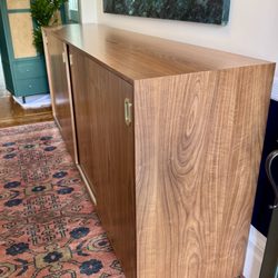 V&I Custom Furniture - Custom walnut entryway cabinet