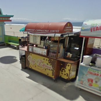 Café Espresso - a street view of a beach - Coffee & Tea Near Me - Santa Cruz, California