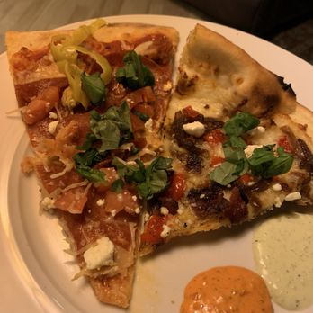 Oshia’s - Pizza Near Me - Santa Fe, New Mexico