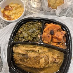 M&R Cafe Southern Cuisine With Flavor - Turkey wing plate with collard greens, candied yams, Mac n cheese and a Sweet Honey Blueberry Cornbread Muffin
