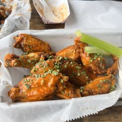 Dirty Myrtle Wing Company - Hot hot hot wings