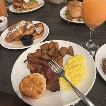 French Toast Bistro - 2Eggs meal - Cajun/Creole Near Me - Canton, Michigan