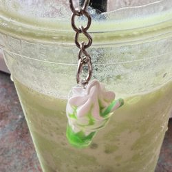 Jin Noodle Chinese Food - Honey dew boba and free charm for ordering boba!