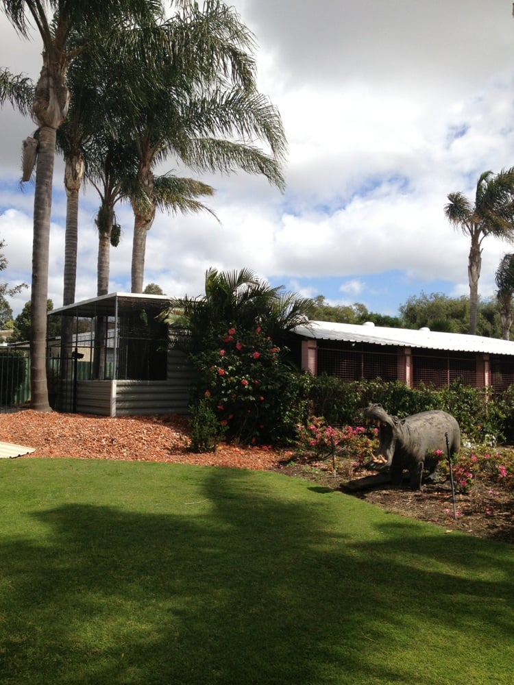 CANNING VALE BOARDING KENNELS & CATTERY 4 Crufts Way, Canning Vale