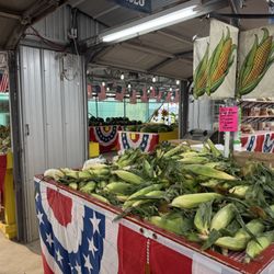 Bambis Farm Market