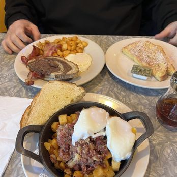 Henrys Diner - Little Henry w/french toast and The Vermonter Skillet w/poached eggs and sourdough toast - Diners Near Me - Burlington, Vermont Henrys Diner - Little Henry w/french toast and The Vermonter Skillet w/poached eggs and sourdough toast - Diners Near Me - Burlington, Vermont