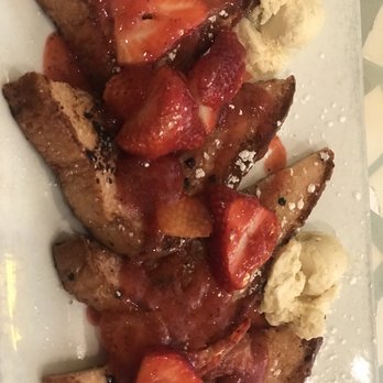 Batter & Berries - Strawberry French Toast - Breakfast & Brunch Near Me - Chicago, Illinois