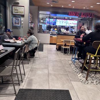 Raising Cane's Chicken Fingers - July 2025 - Fast Food Near Me - Carson, California Raising Cane's Chicken Fingers - July 2025 - Fast Food Near Me - Carson, California