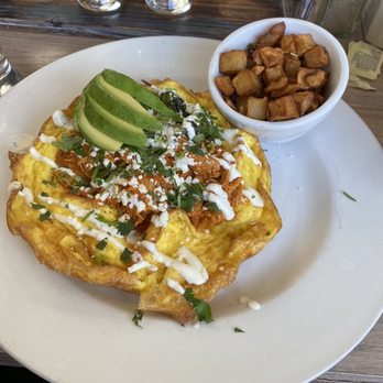 Hash Kitchen Arcadia - Chicken tinga which was bomb! - Breakfast & Brunch Near Me - Phoenix, Arizona