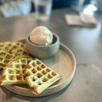 Bacogai - Pandan Waffle - Hot Pot Near Me - Alameda, California