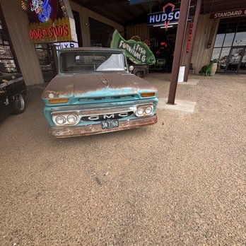 Cook's Garage - Cool place inside and out - New American Near Me - Lubbock, Texas Cook's Garage - Cool place inside and out - New American Near Me - Lubbock, Texas