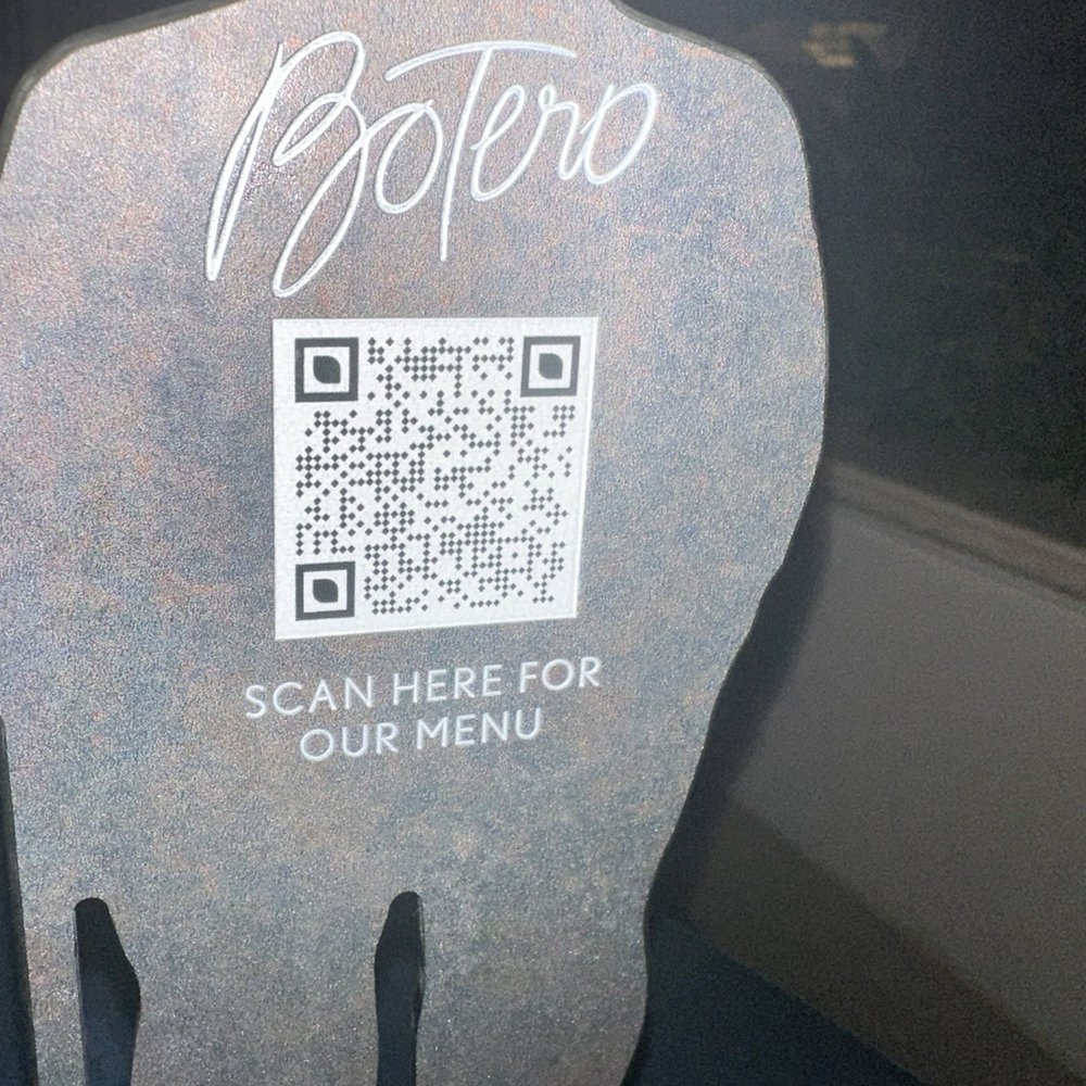 Botero Lounge - Lounges Near Me - Kihei, Hawaii