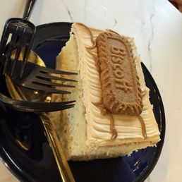 Biscoff Milk Cake Biscoff Milk Cake
