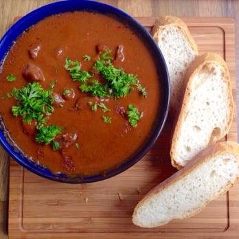 Cafe Wohnraum - Leckere Gulaschsuppe - Cafes Near Me - Cologne, NW