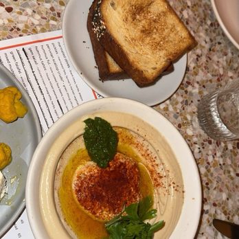 Saffy's - hummus ful with bread - Middle Eastern Near Me - Los Angeles, California Saffy's - hummus ful with bread - Middle Eastern Near Me - Los Angeles, California