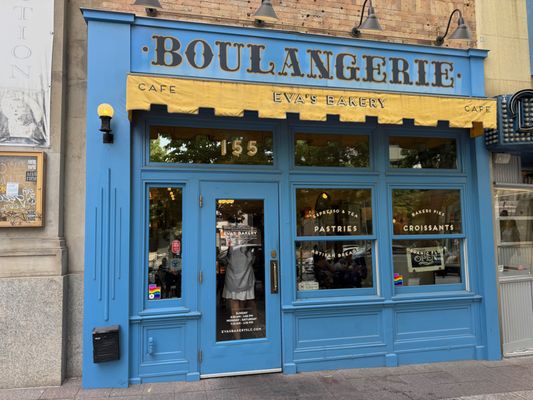 Eva's Bakery by null