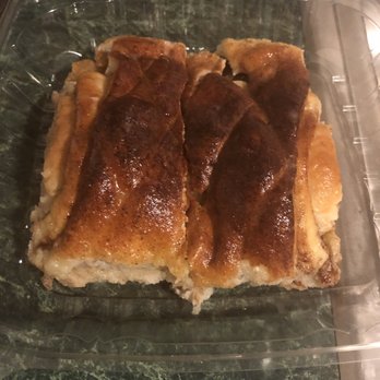 Lindsey's Bakery - This is an apple dessert that I picked up from there as well. I must've inhaled the doughnuts since I don't have a photo. - Bakeries Near Me - Circleville, Ohio