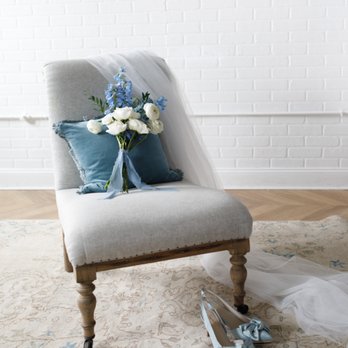 Paris312 - Wedding Bridal Bouquet - Party Supplies Near Me - Chicago, Illinois