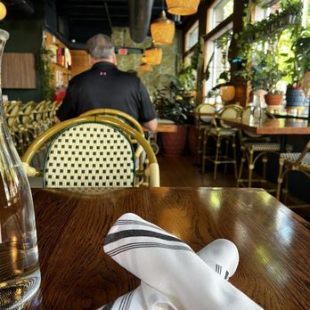 Thai Pop - Inside table - Thai Near Me - Rochester, Minnesota