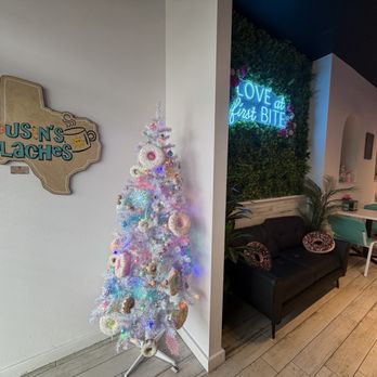 Cousin's Kolaches - Inside decor - Breakfast & Brunch Near Me - Tavares, Florida Cousin's Kolaches - Inside decor - Breakfast & Brunch Near Me - Tavares, Florida