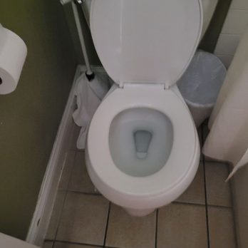 Legacy Vacation Resort - The toilet was clean. The plunger came with a towel wrapped around it. - Vacation Rentals Near Me - Reno, Nevada Legacy Vacation Resort - The toilet was clean. The plunger came with a towel wrapped around it. - Vacation Rentals Near Me - Reno, Nevada