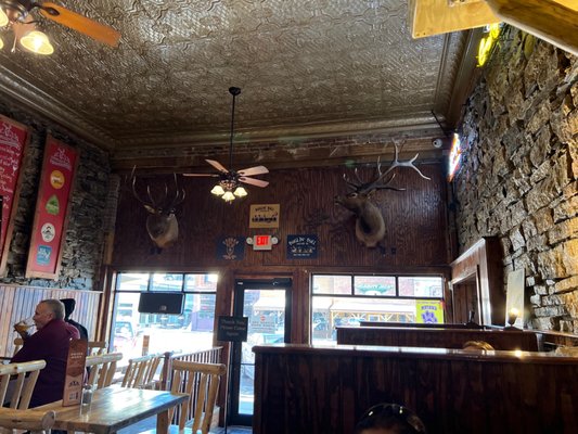Buglin' Bull Restaurant and Sports Bar by null