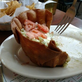 Los Palominos - Burnt taco salad. How do you burn this? Someone just wasnt paying attention, then the waiter didnt bother to look either. - Mexican Near Me - Mount Pleasant, Michigan Los Palominos - Burnt taco salad. How do you burn this? Someone just wasnt paying attention, then the waiter didnt bother to look either. - Mexican Near Me - Mount Pleasant, Michigan
