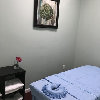 Cozy Foot Massage - Reflexology Near Me - Houston, Texas Cozy Foot Massage - Reflexology Near Me - Houston, Texas