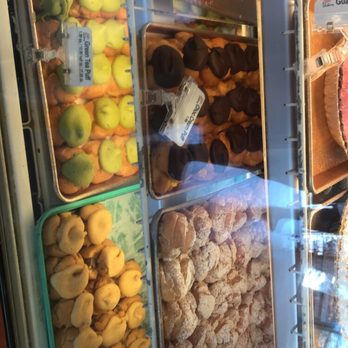 Liliha Bakery - So gooooood! - Bakeries Near Me - Honolulu, Hawaii Liliha Bakery - So gooooood! - Bakeries Near Me - Honolulu, Hawaii