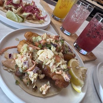 Circle City Tavern - Fish Tacos, Chicken Adobo Tacos (top) & margarita flight - Gastropubs Near Me - Corona, California