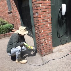 All Boston Masonry and Construction - Point repair 
Grinder out old pointing and replaced with a waterproofed mortar