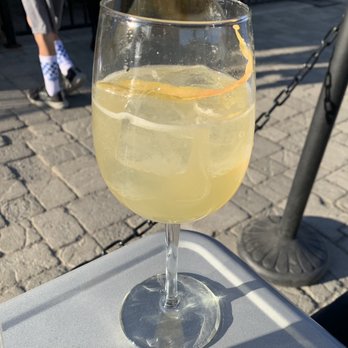 Old Town Tap - Cocktail - Pizza Near Me - Truckee, California