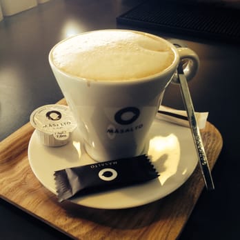 OFFBar - Cappuccino d'hiver pour se réchauffer - Bars Near Me - Mont-Saint-Guibert, WBR