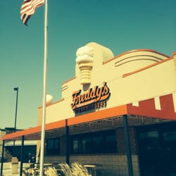 Metro Crossing Shopping Center - Freddy's