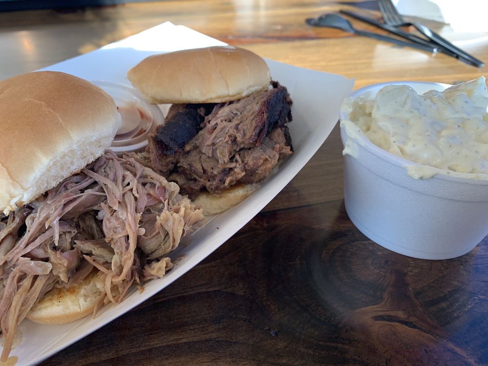 Smokey Jake's BBQ Logo