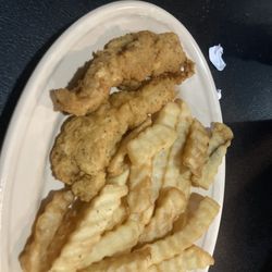 Mike Wilson’s Steakhouse & BBQ - Chicken strips and fries (kids menu)