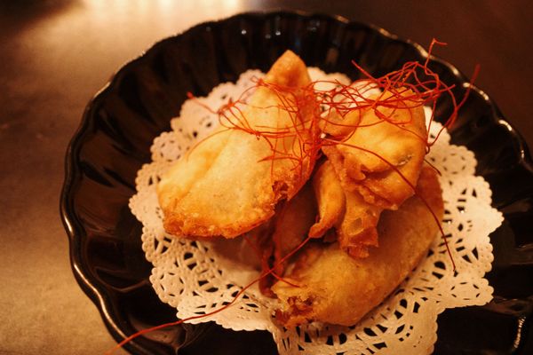 KAMINARI GYOZA BAR by null