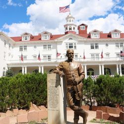 Cascade’s - F.O. Stanley statue in front of the hotel.