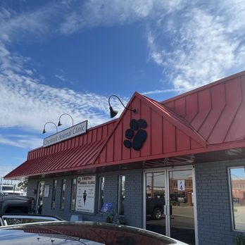 Dog Greenwood Village Converse Veterinary Clinic CHESTNUT ANIMAL