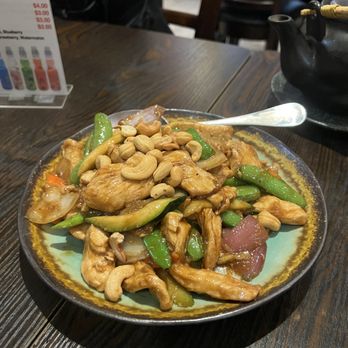 Dynasty Dumpling - Cashew Nut Chicken - Dim Sum Near Me - San Francisco, California